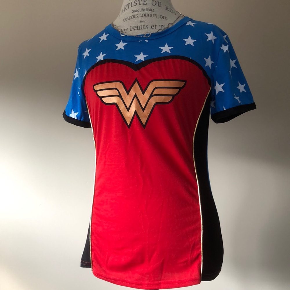 Wonder Woman T-shirt, Stars, Red & Blue (Size L, XL)